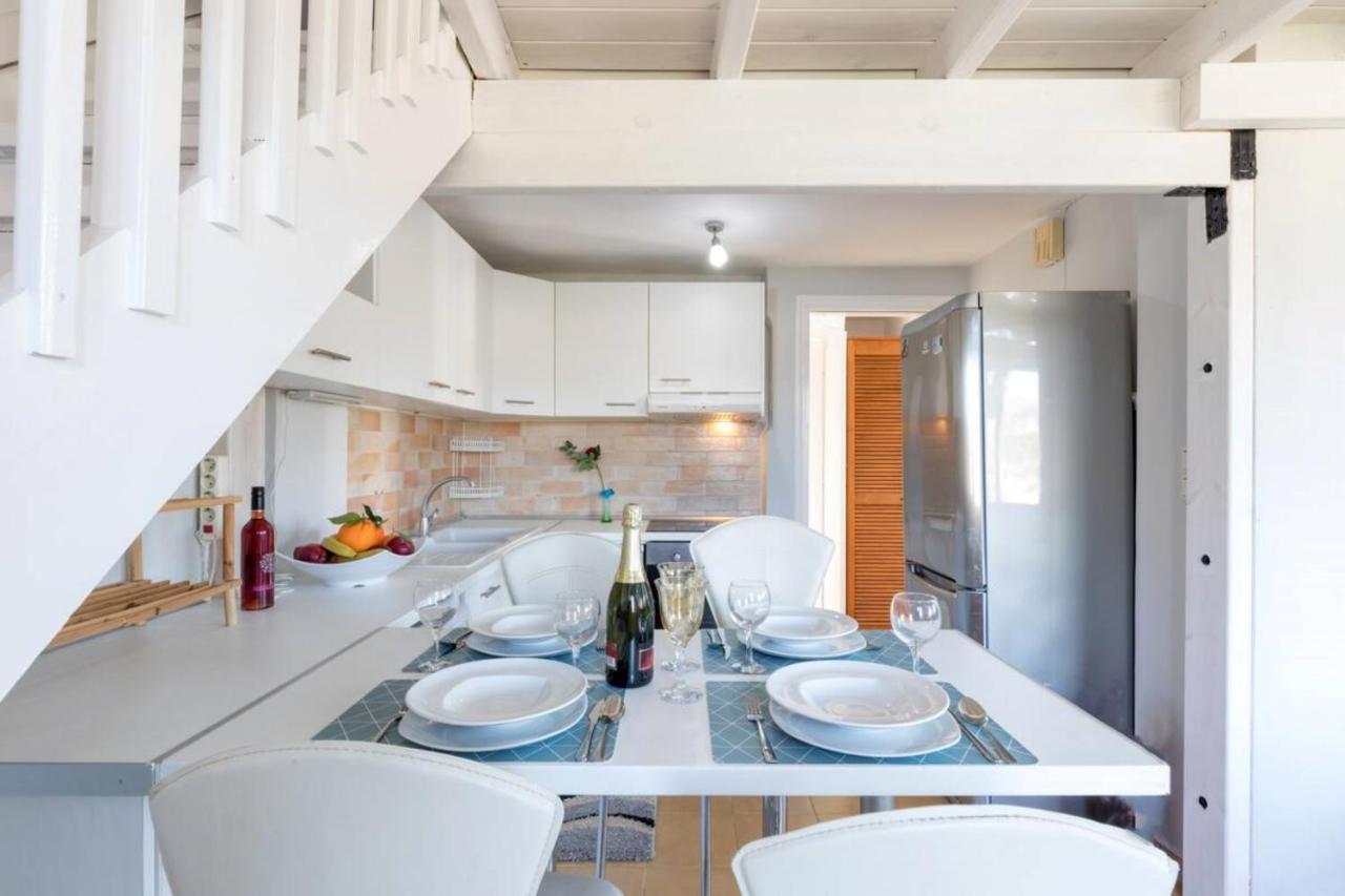 Govino Bay Luxury Beach Loft Apartment Danilia Exterior photo